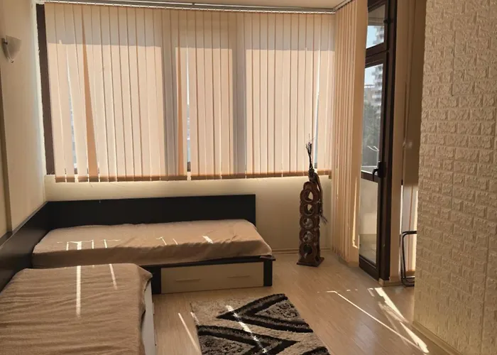 Sunny For 4 Guests *